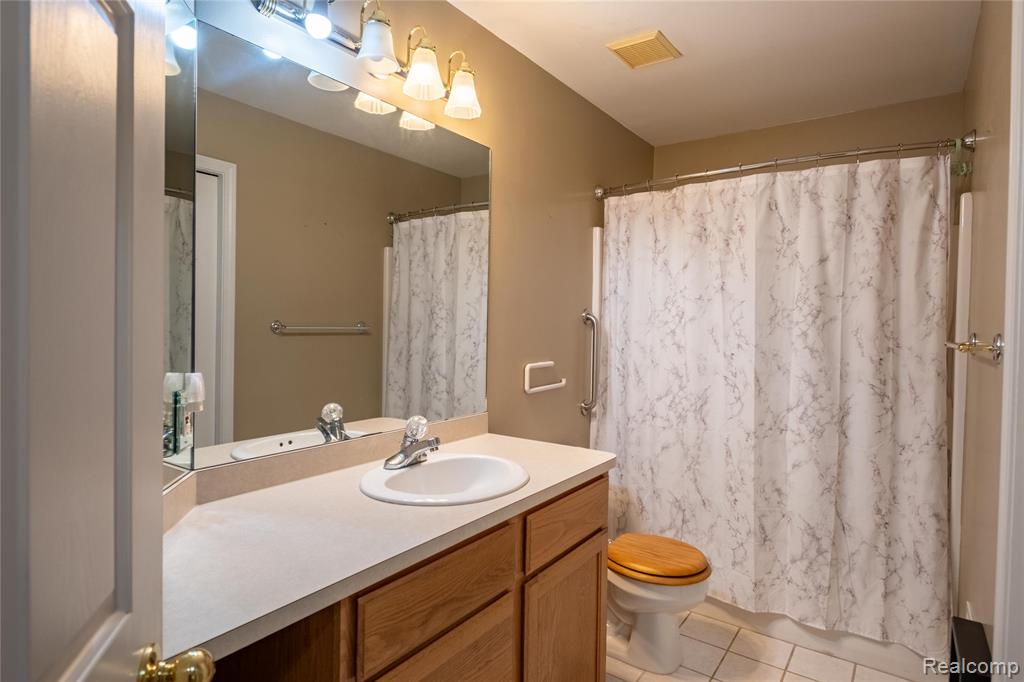 11410 Tall Shadows Court, Pinckney, MI 48169 — Photo 28