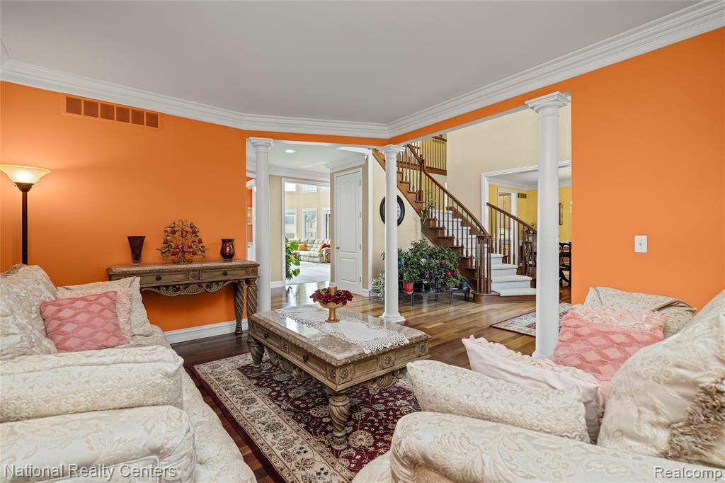 51577 Merry Lane, Utica, MI 48316 — Photo 30