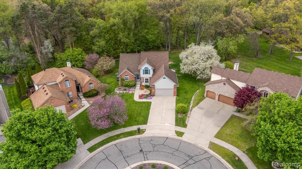 607 Salus Drive, Waterford, MI 48327 — Photo 3