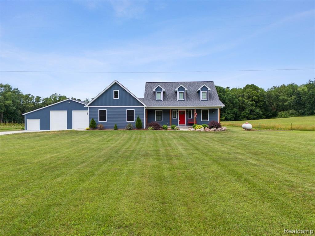 4711 Fenton Road, Hartland, MI 48353 — Photo 47