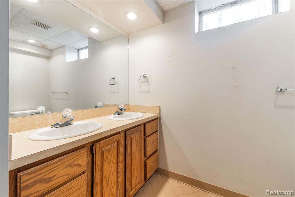 27981 Elba Road, Grosse Ile, MI 48138 — Photo 48