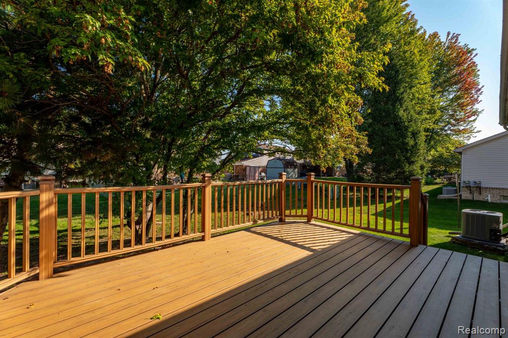 41225 Greenspire Drive, Clinton Twp, MI 48038 — Photo 36