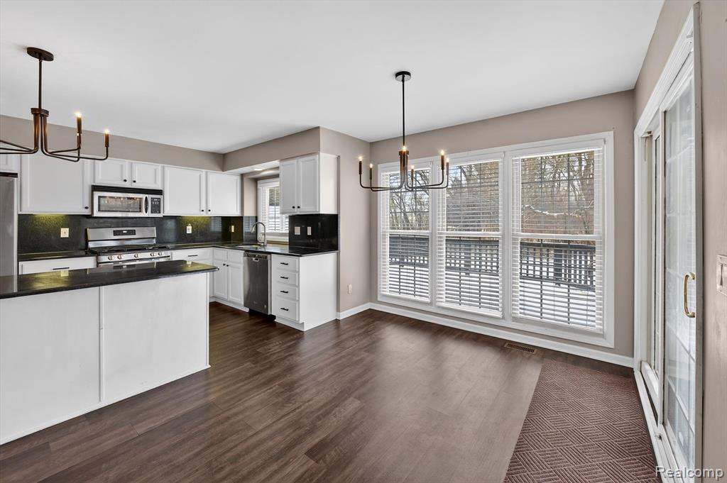 47497 Fox Run Drive, Canton, MI 48187 — Photo 26