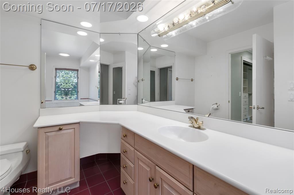5717 Sussex Drive, Troy, MI 48098 — Photo 36