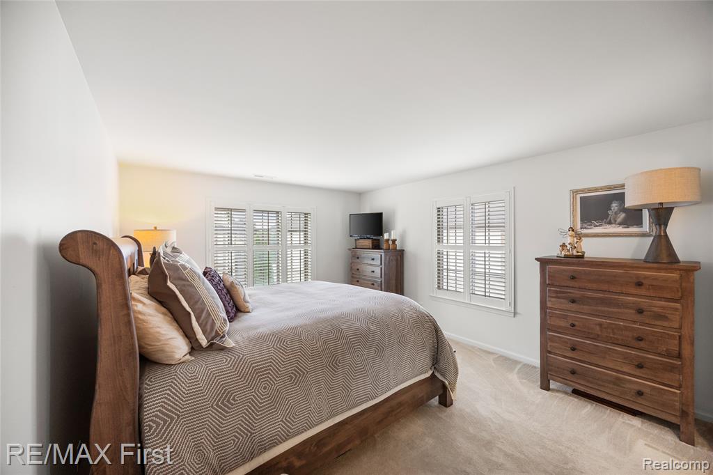 915 Country Club Drive, 32, Saint Clair Shores, MI 48082 — Photo 21