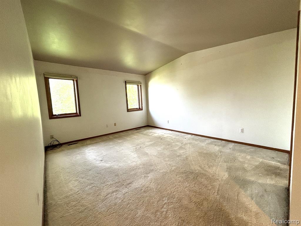 34060 HILLSIDE, Farmington Hills, MI 48335 — Photo 18