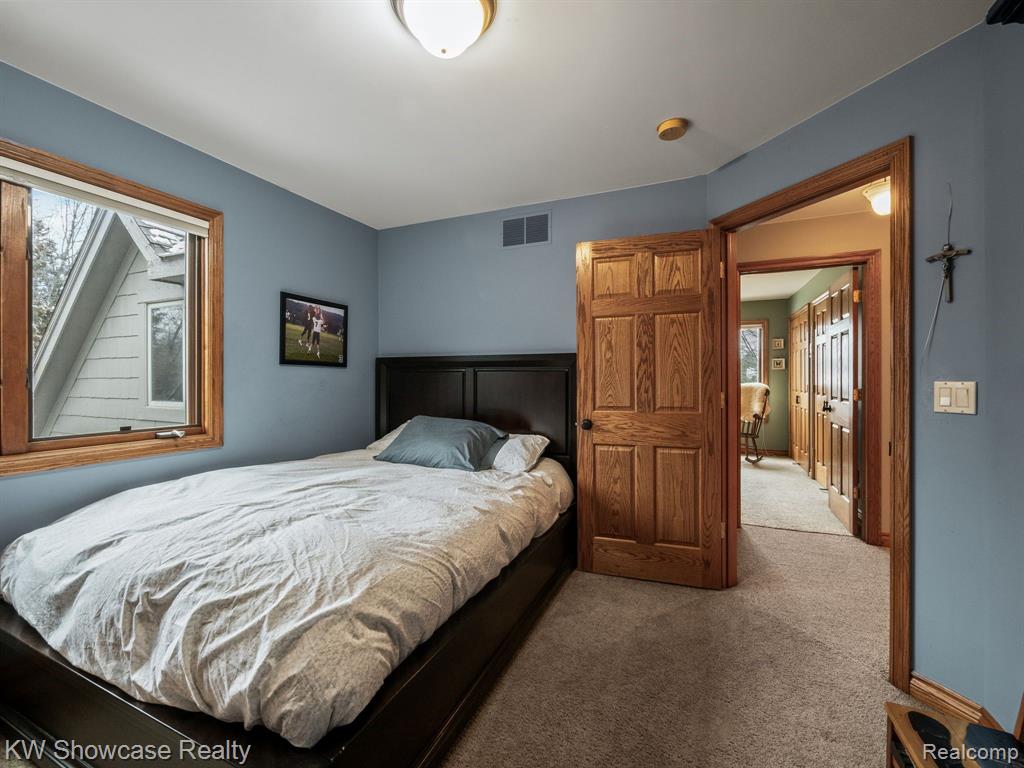 940 Dacea Court, White Lake, MI — Photo 31