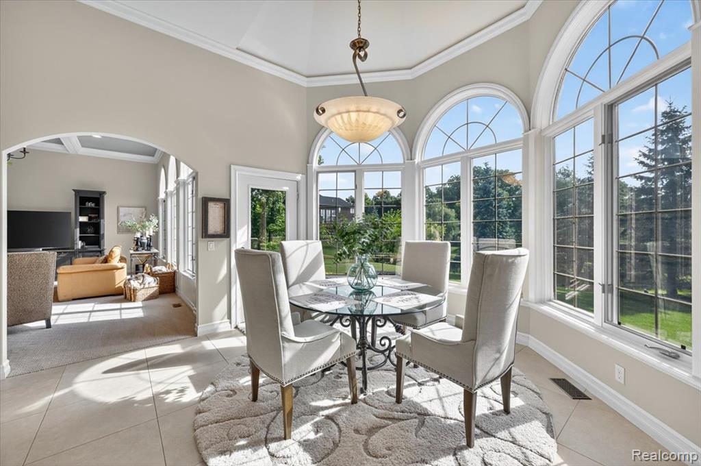 54159 DEER RIDGE Court, Rochester, MI 48307 — Photo 15