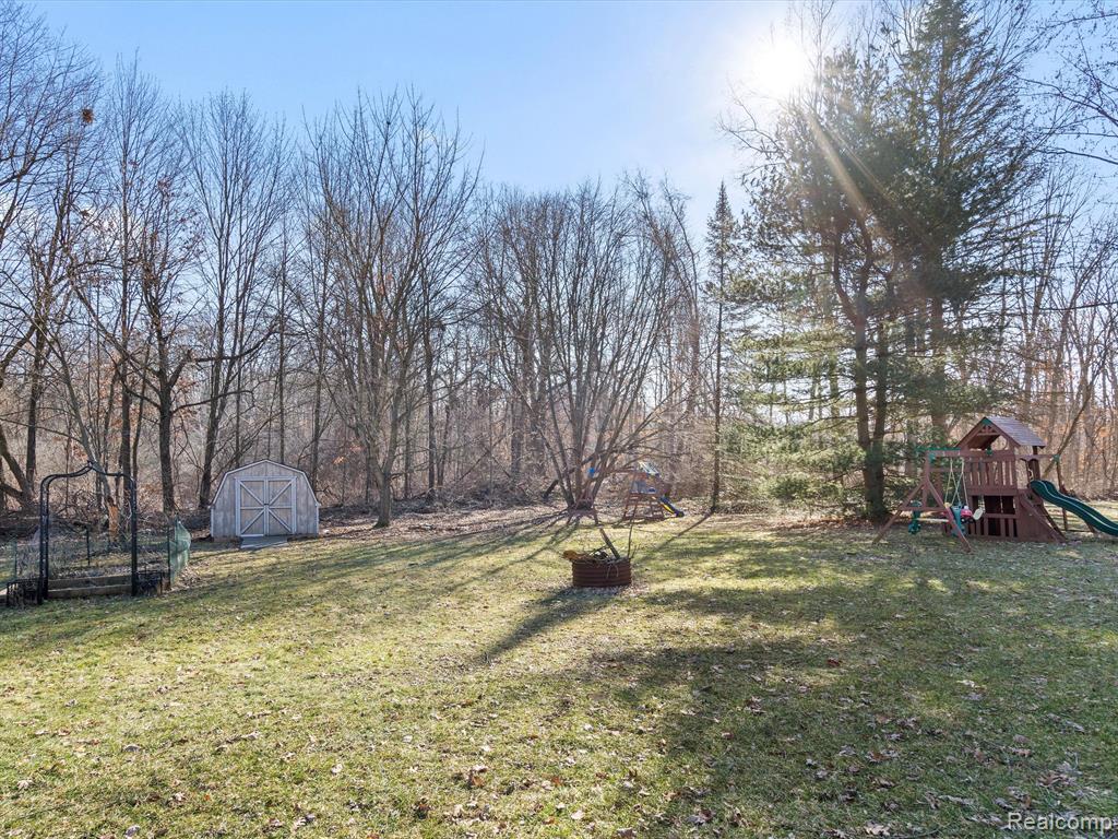 5180 WOODCREEK Trail, Clarkston, MI — Photo 39