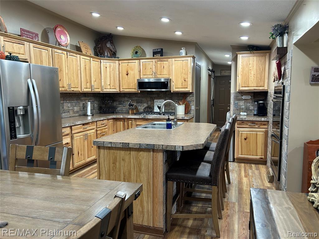5740 Iroquois Drive, Howell, MI 48843 — Photo 3
