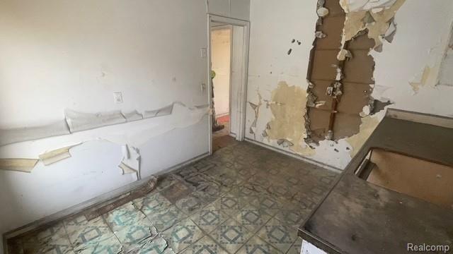 13042 Evanston Street, Detroit, MI, 48213