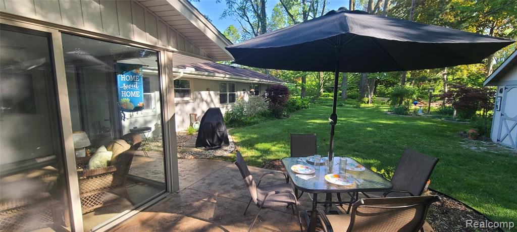 6962 Stockport Drive, Lambertville, MI 48144 — Photo 30