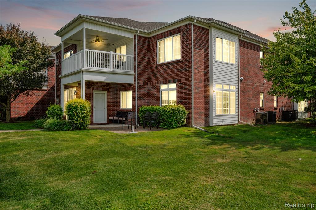 6933 Boulder Pointe Drive, Washington, MI — Photo 27