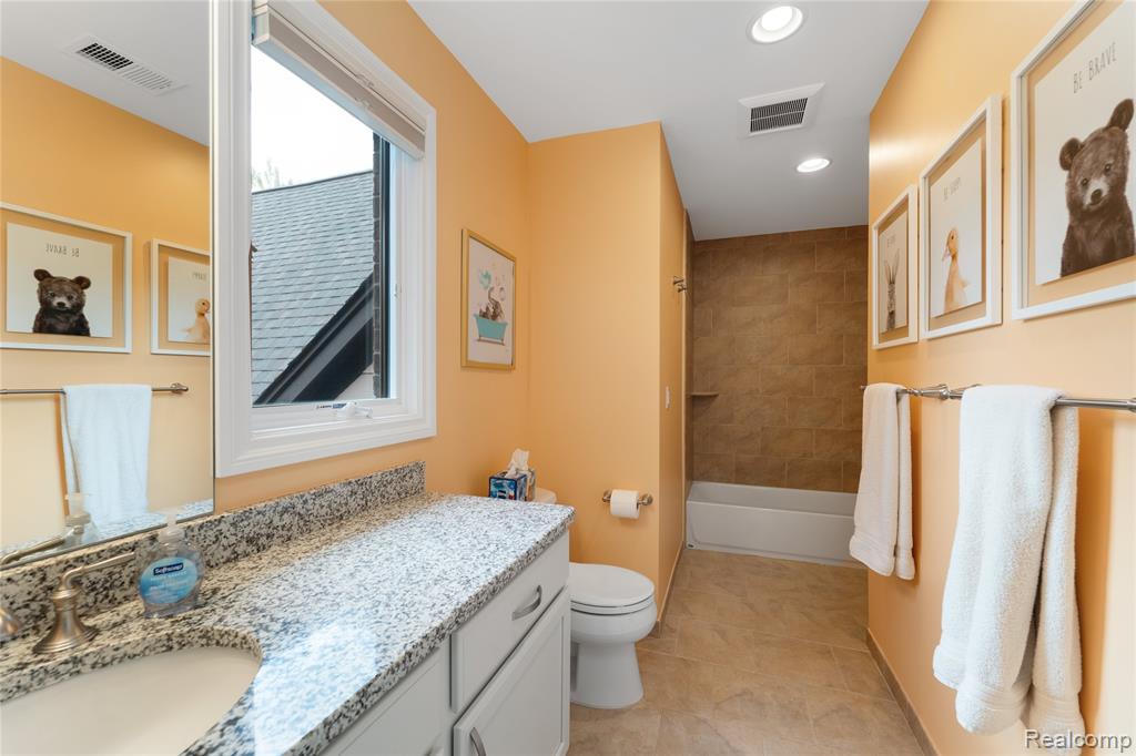 2761 Plum Creek Drive, Oakland, MI — Photo 23