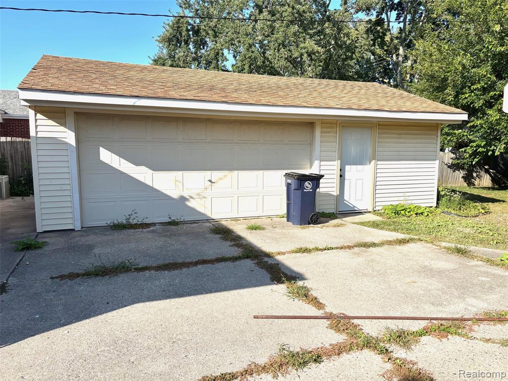 4424 Briarwood Avenue, Royal Oak, MI 48073 — Photo 4