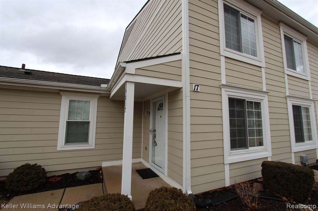 39837 Village Wood Lane, Novi, MI — Photo 2