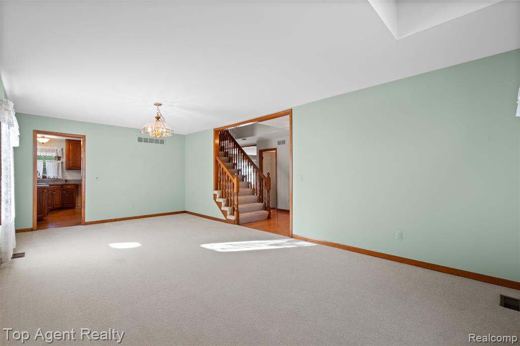 4430 Bayleaf Drive, Sterling Heights, MI 48314 — Photo 11