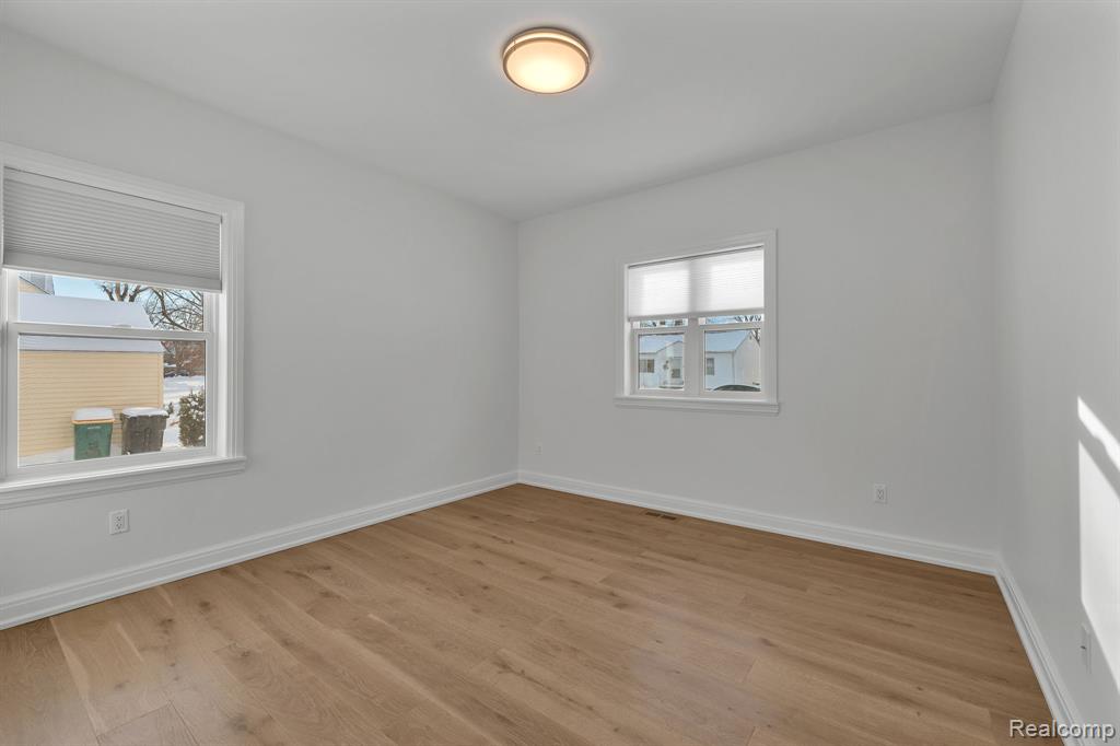 22664 Colgate Street, Farmington, MI 48336 — Photo 23