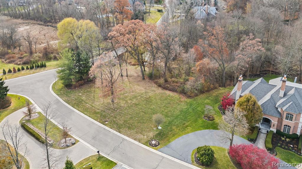 1404 E Ellis Road, Norton Shores, MI, 49444 1404 E Ellis Road, Norton Shores, MI, 49444