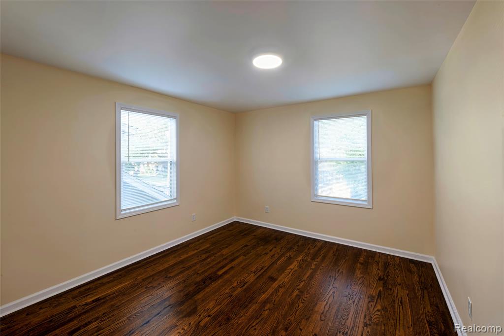 8087 Cloverlawn Street, Detroit, MI 48204 — Photo 8