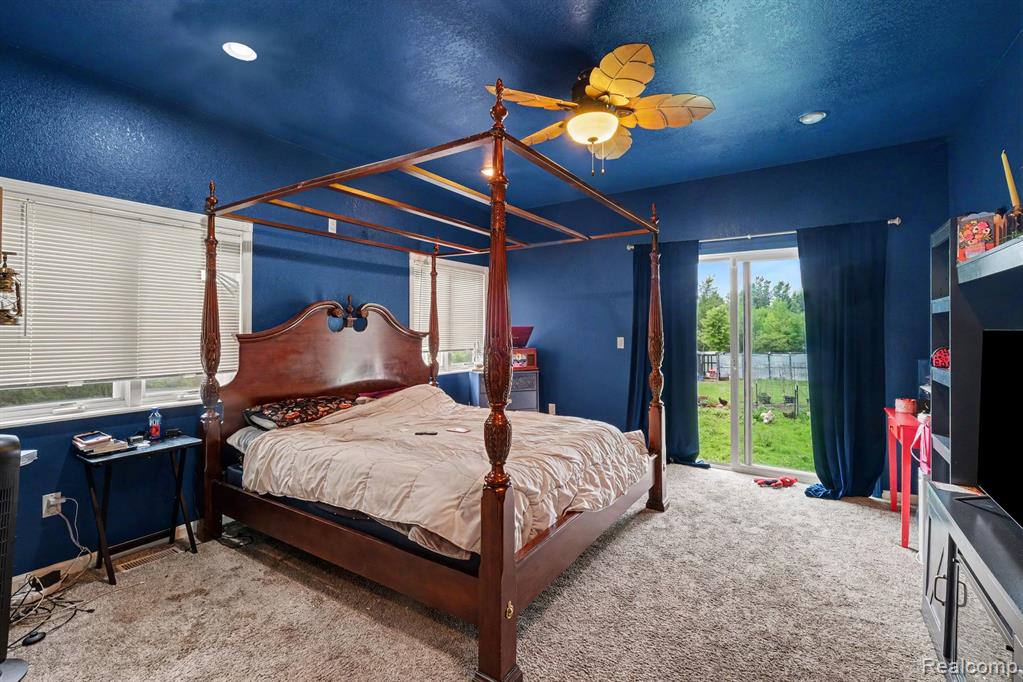 4251 E Maple Avenue, Grand Blanc, MI 48439 — Photo 16