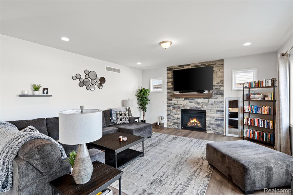 52690 Char Marie, Macomb, MI 48042 — Photo 13