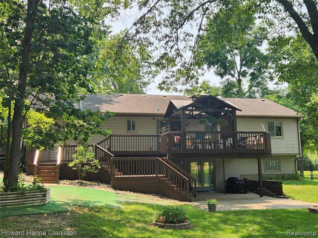 9770 Cedar Island Road, White Lake, MI — Photo 4