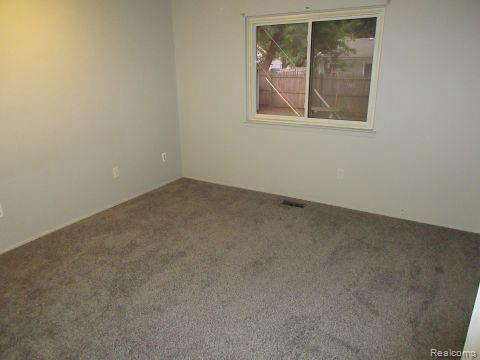 7265 Ida Terrace, Waterford, MI 48329 — Photo 22