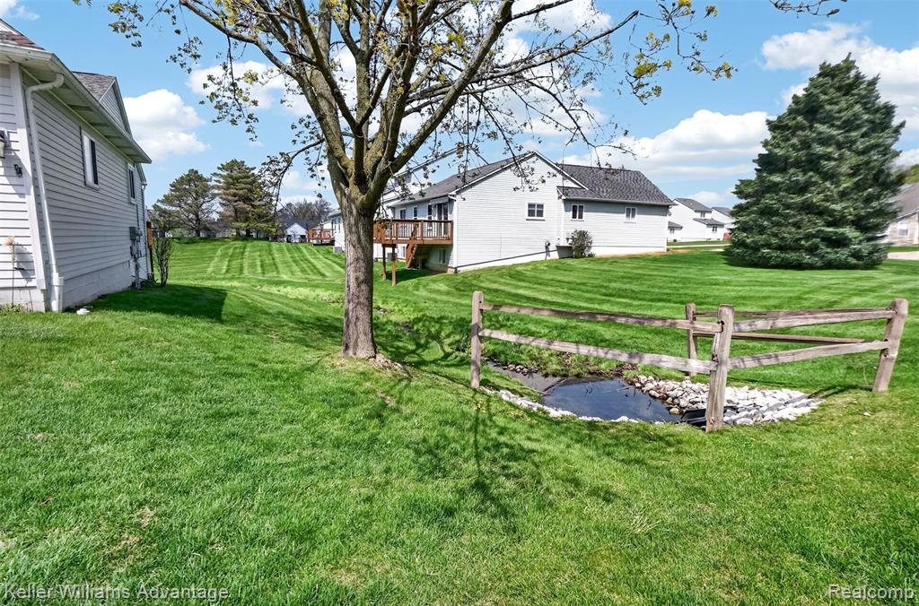 761 Knollwood Circle, South Lyon, MI 48178 — Photo 2