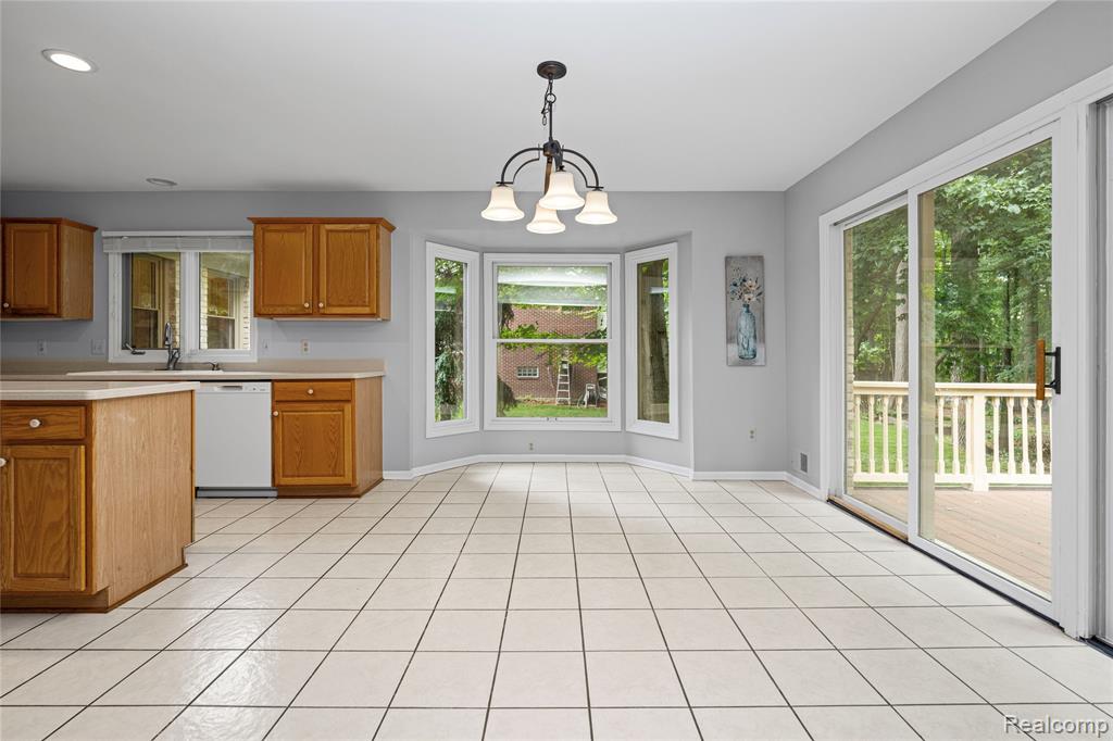 39566 Danielle Drive, Northville, MI 48167 — Photo 25