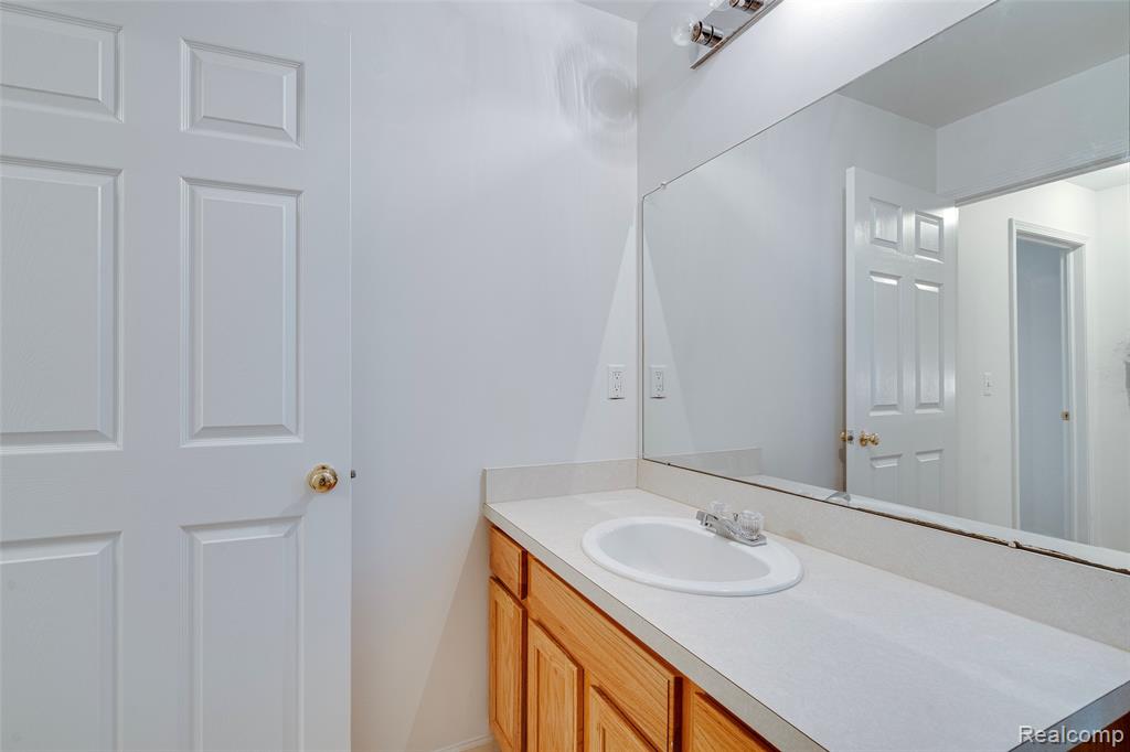 4154 Strathmore Lane, Canton, MI 48188 — Photo 38