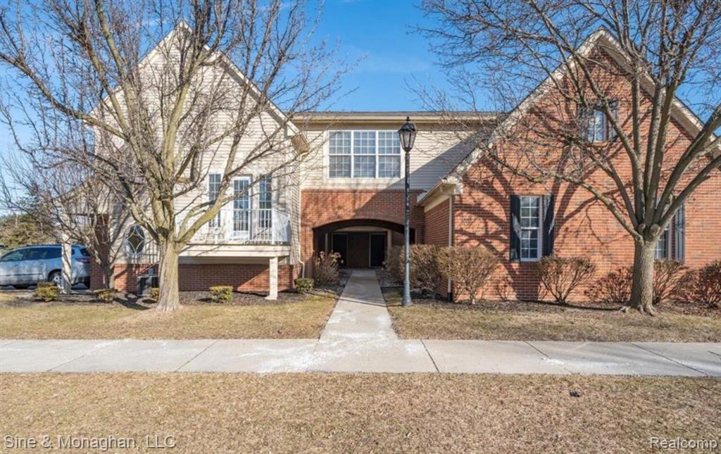 43540 Pendleton Circle, Sterling Heights, MI 48313 — front exterior