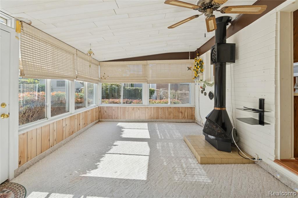 536 Rewold Drive, Rochester, MI 48307 — Photo 14