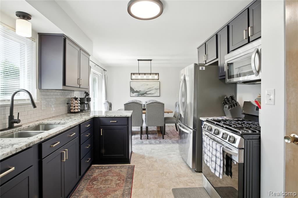 4521 Trapani Lane, Swartz Creek, MI 48473 — Photo 17