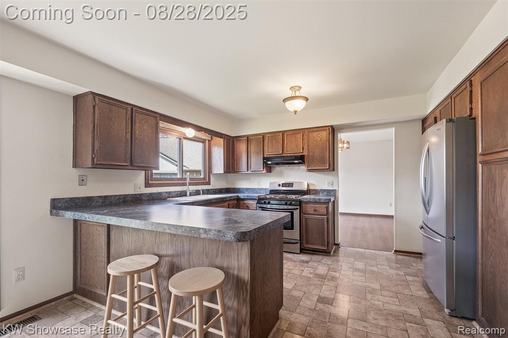 48150 Lake Valley Drive, Shelby Twp, MI 48317 — Photo 12