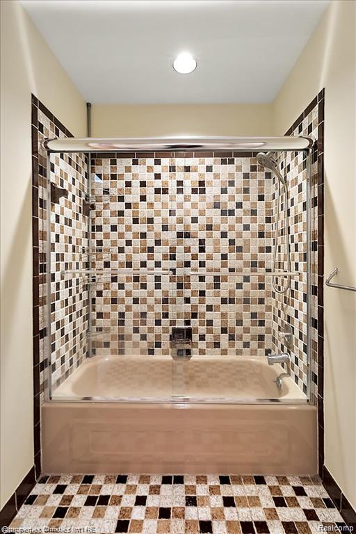 4566 Walden Drive, Bloomfield Hills, MI 48301 — Photo 36