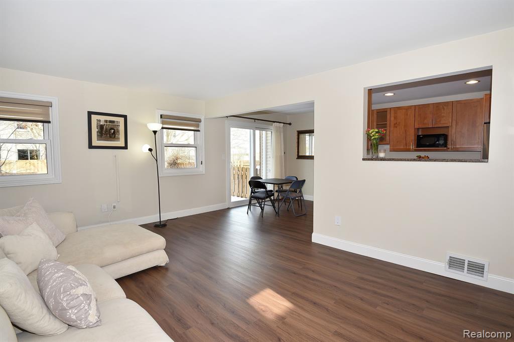 1709 BRENTWOOD Drive, 288, Troy, MI 48098 — Photo 6