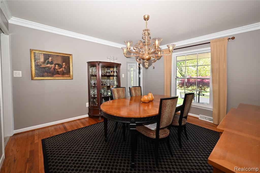 4655 Walnut Lake Road, Bloomfield Hills, MI 48301 — Photo 15