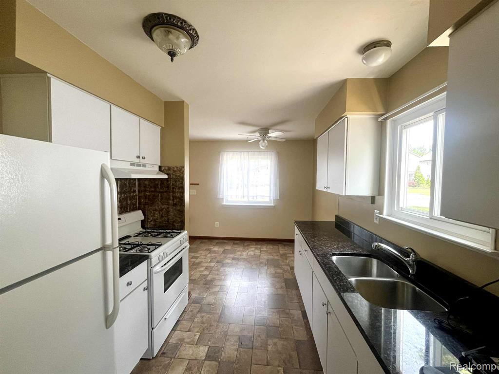 4144 Norbert Ave, Warren, MI 48091 — Photo 6