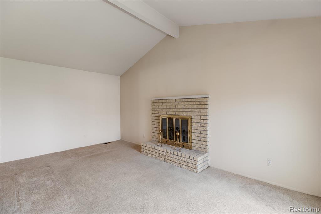 8625 BROUGHAM Drive, Sterling Heights, MI 48312 — Photo 10