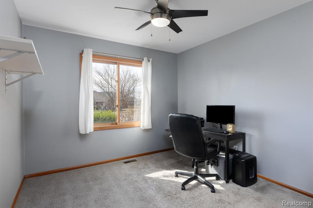 47172 Ellie Drive, Macomb, MI 48044 — Photo 19