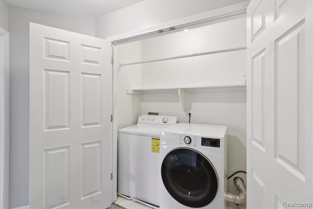 39568 Dun Rovin Drive, Northville, MI 48168 — Photo 19