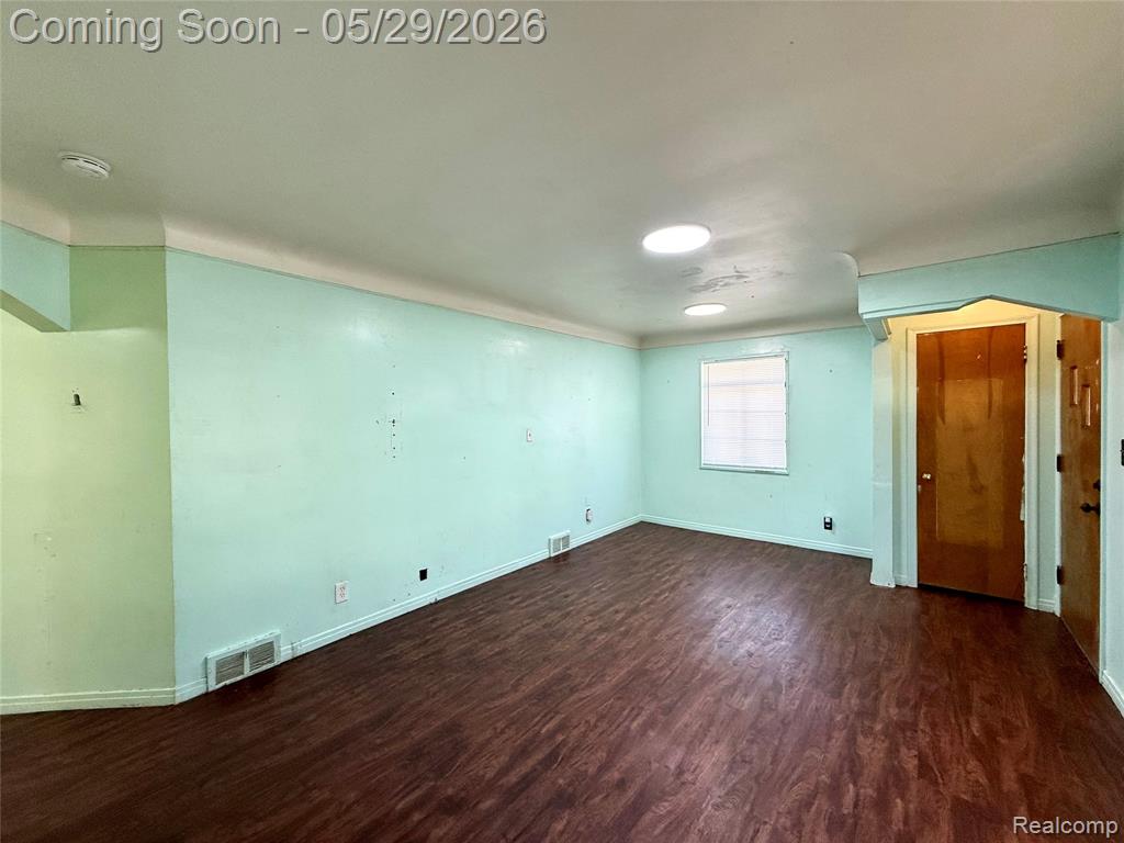 23400 Seneca Street, Oak Park, MI 48237 — Photo 12