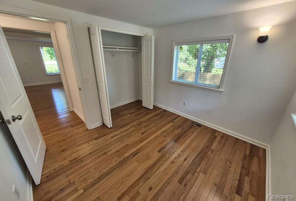 7377 Cooley Lake Road, West Bloomfield, MI 48324 — Photo 34