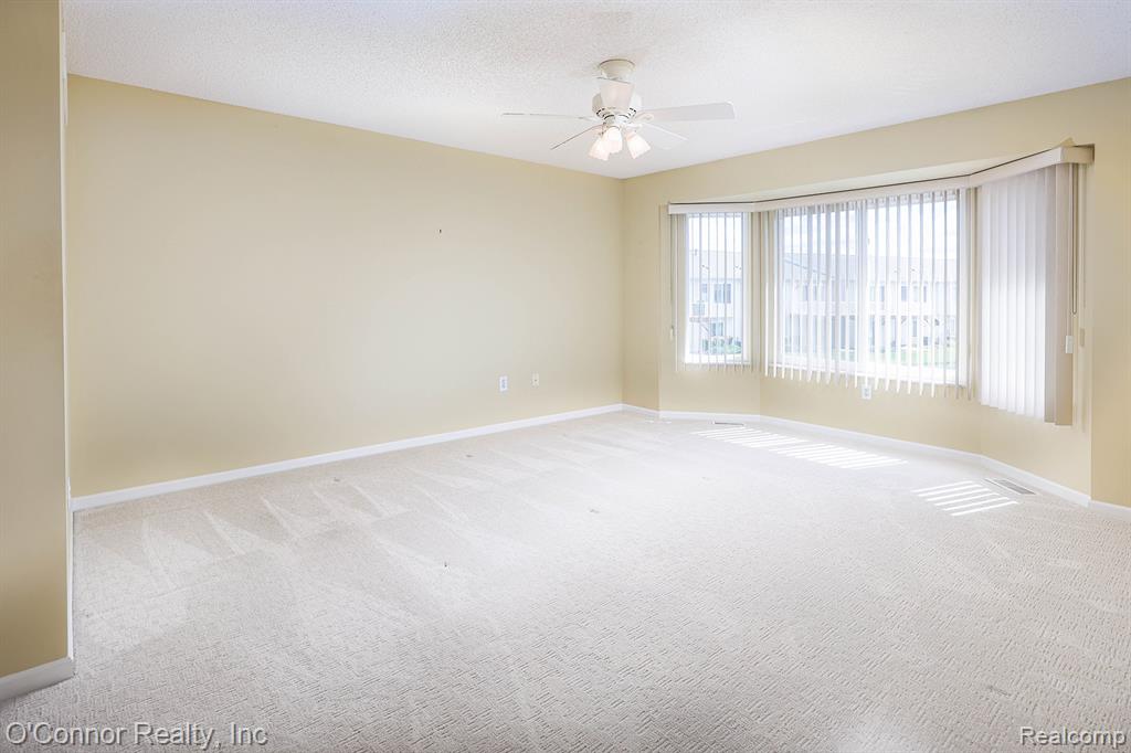 804 Crystal Lane, Marysville, MI 48040 — Photo 15