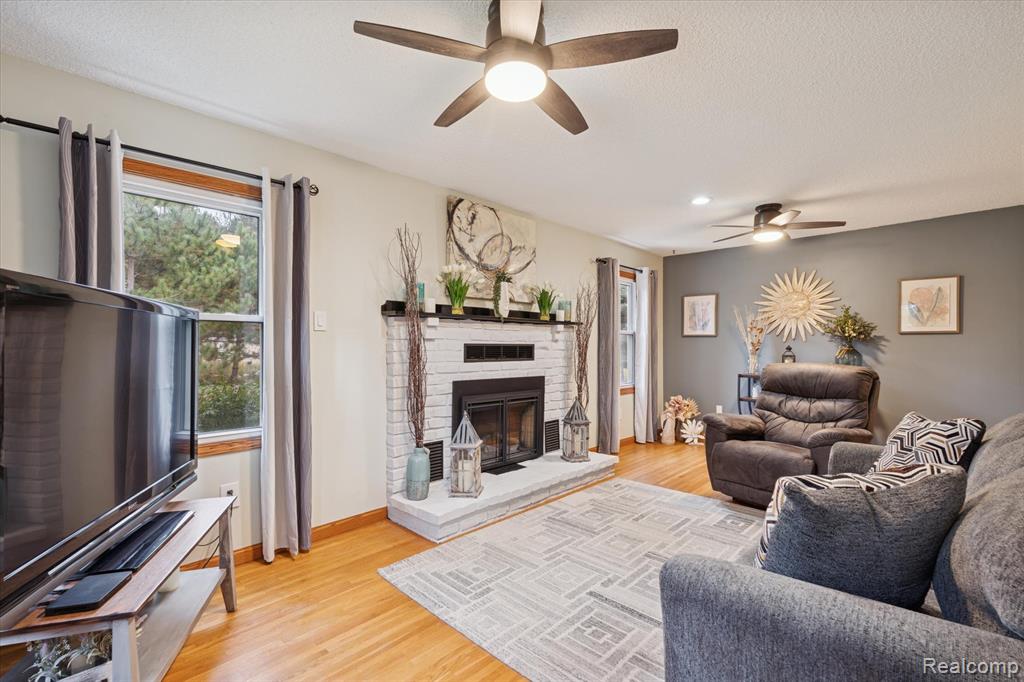 7233 W Lange Road, Fowlerville, MI 48836 — Photo 5