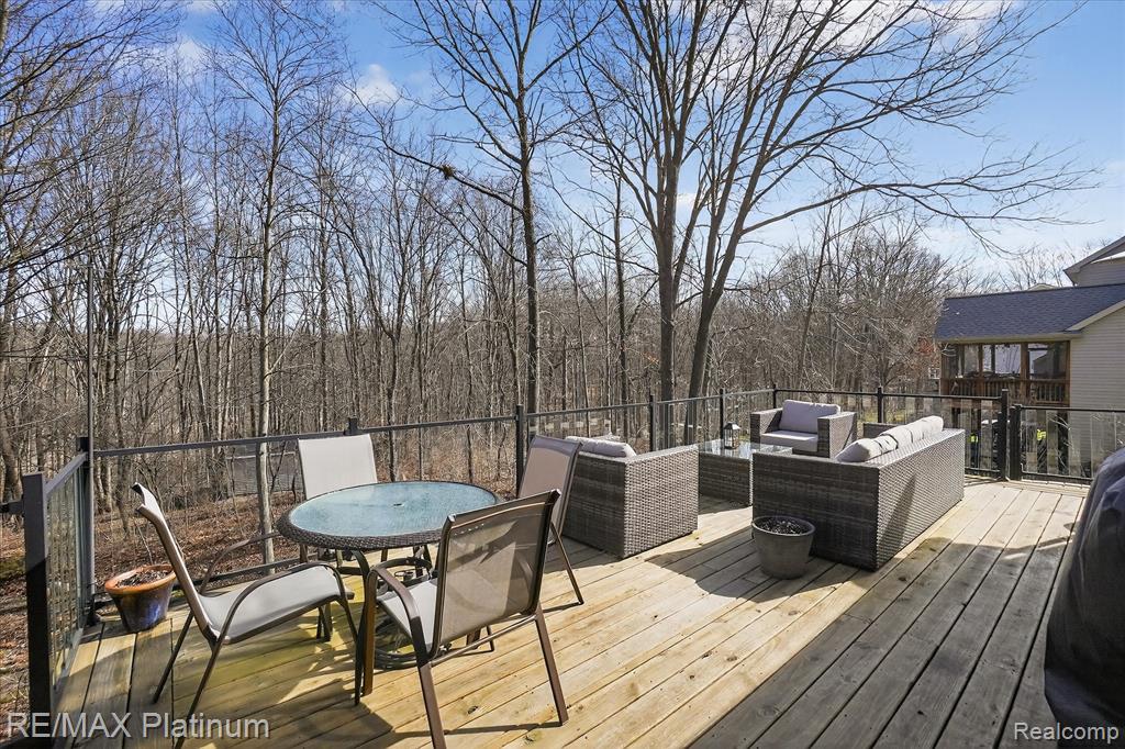 2206 Moorlands View, Howell, MI 48855 — Photo 37