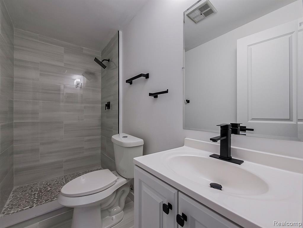 42484 MAJESTIC, Canton, MI 48188 — Photo 21