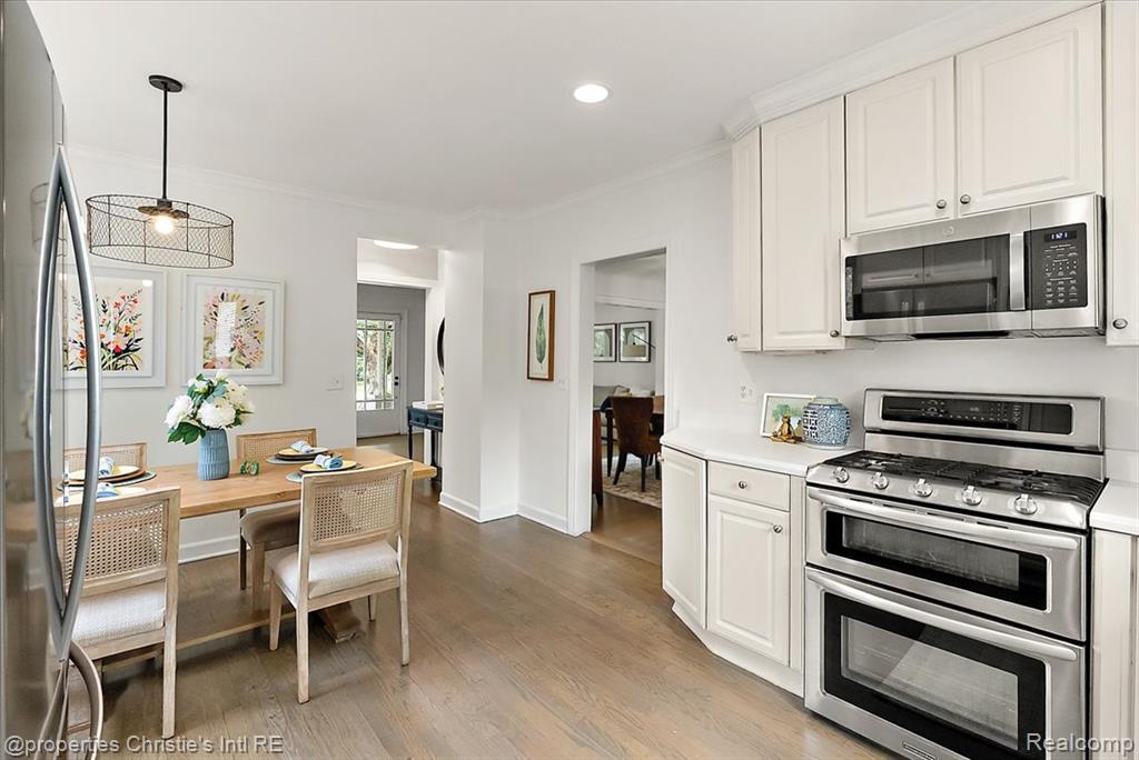 568 Saint Clair Avenue, Grosse Pointe, MI 48230 — Photo 9