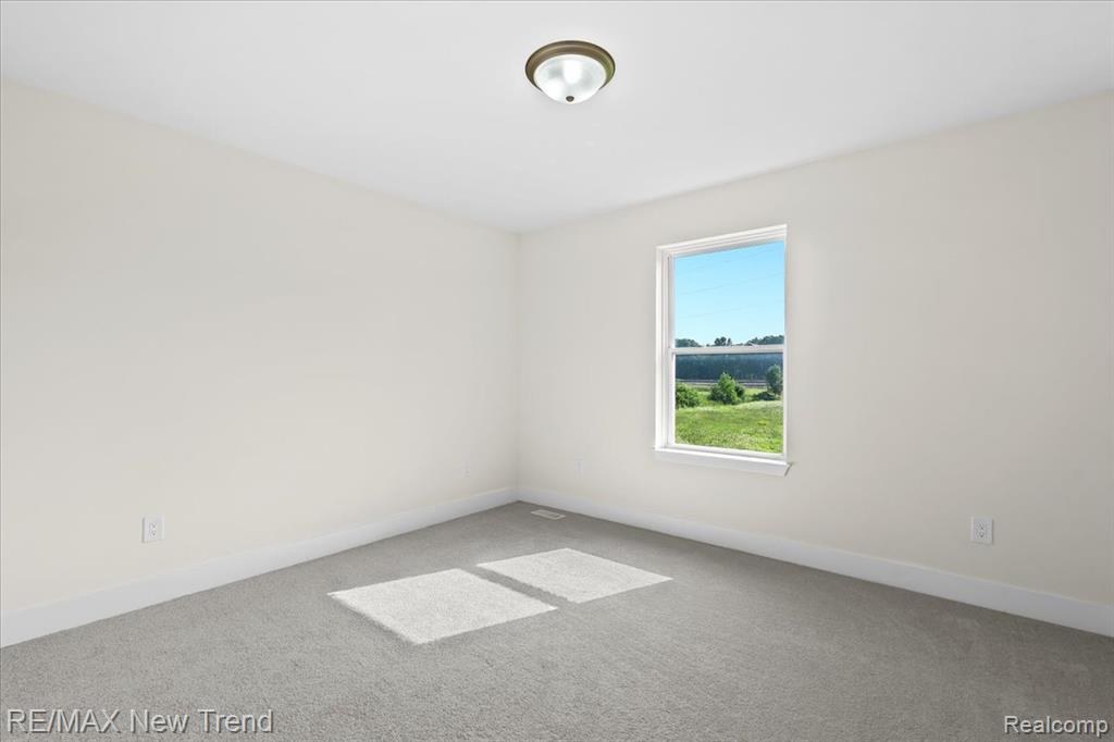 2406 Madison Street, Wixom, MI 48393 — Photo 23